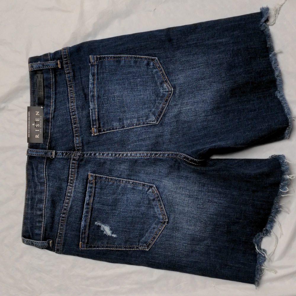 SOLD - Picture 5 of 7